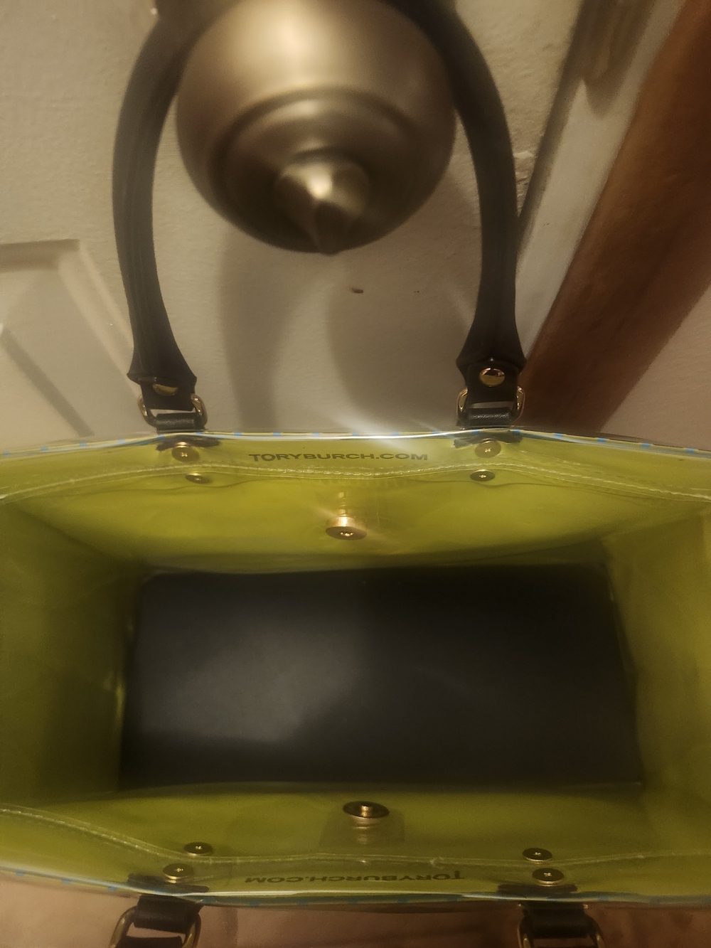 Tory Burch Paper Shopping Bag In PVC Plastic With Purse Charm - Picture 3 of 4